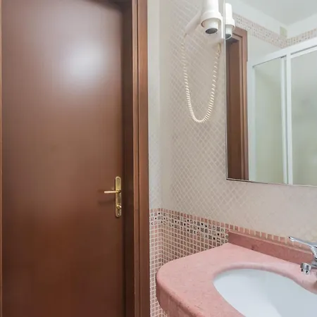 Hotel Polo Usmate Velate